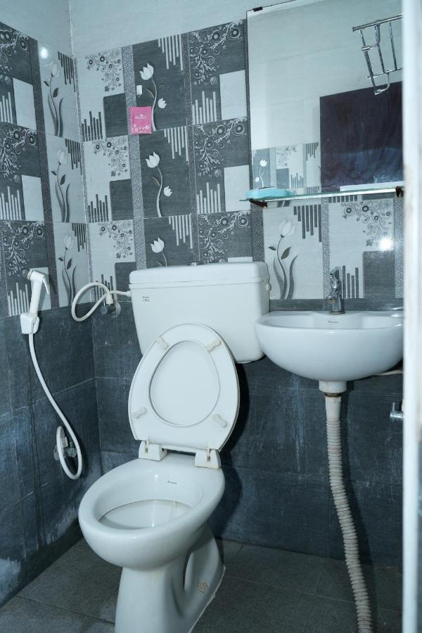Alexa Home Stay Tirupati Dış mekan fotoğraf